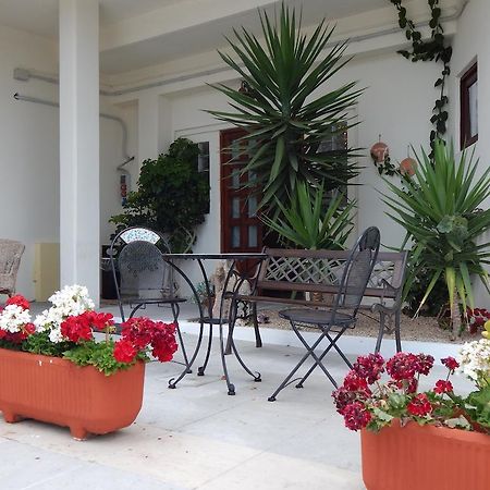 Ottana Hotel Il Platano מראה חיצוני תמונה