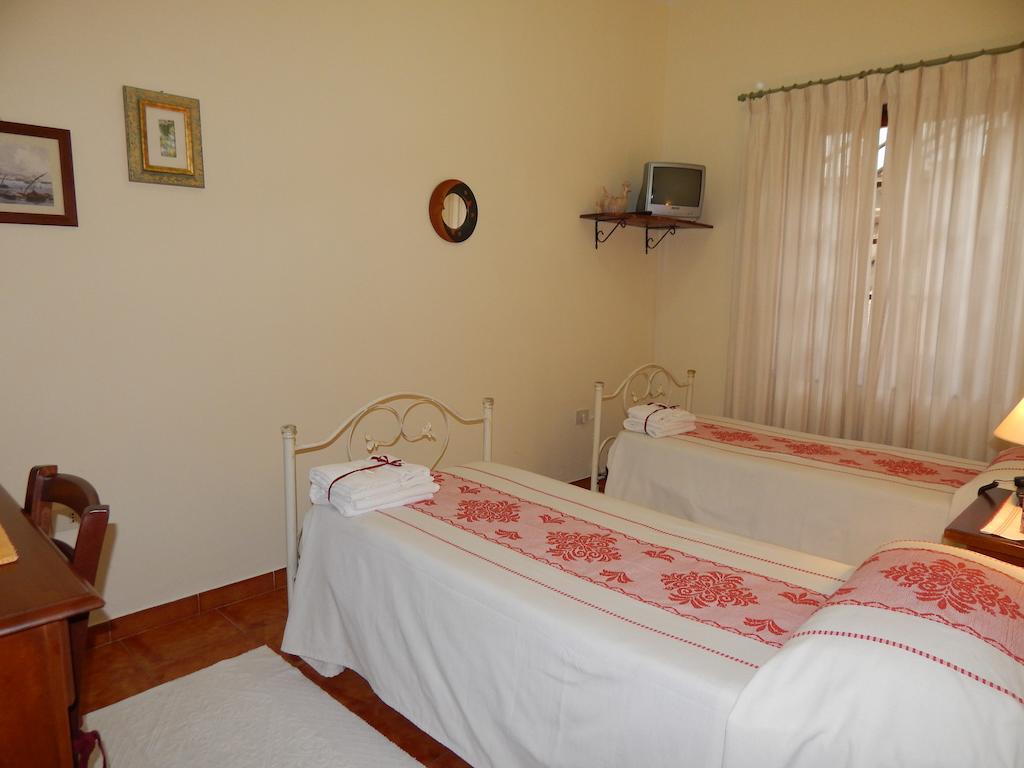 Ottana Hotel Il Platano חדר תמונה