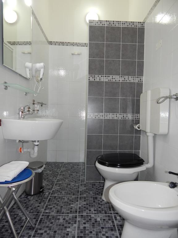 Ottana Hotel Il Platano חדר תמונה