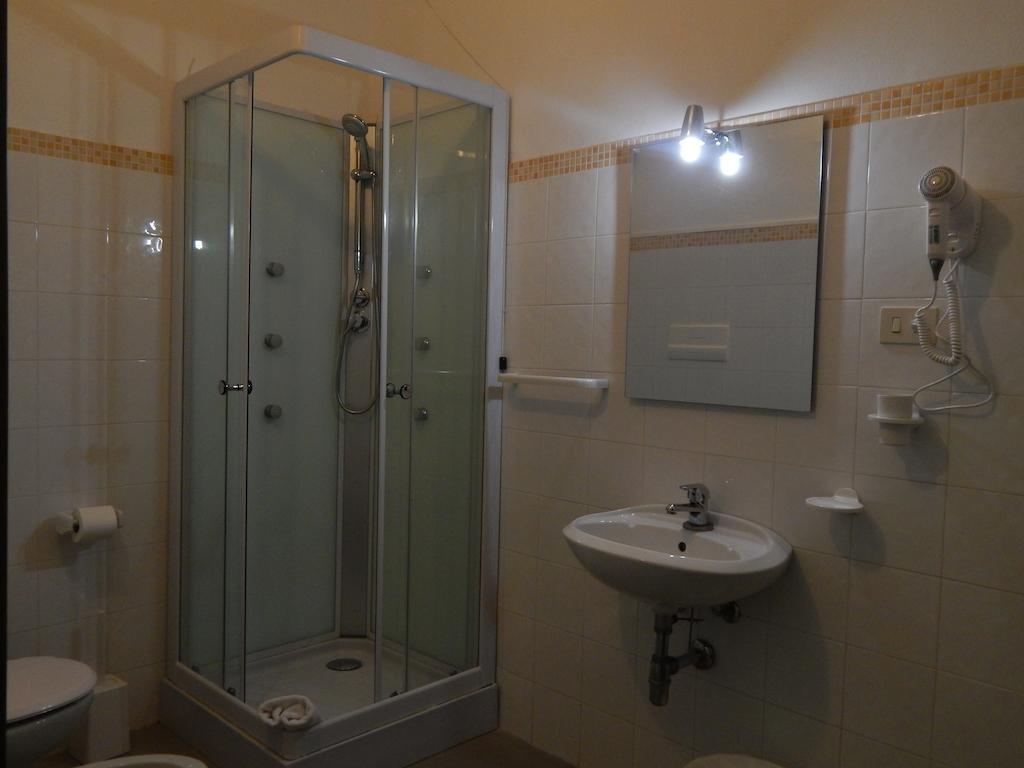 Ottana Hotel Il Platano חדר תמונה